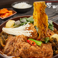 통뼈 우거지 감자탕 뼈해장국 1kg 2팩